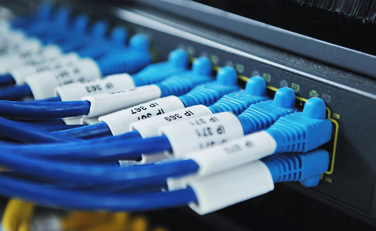 Líonra agus Cábla Sonraí